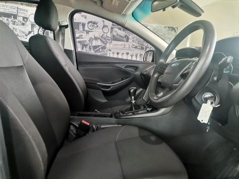 Image Ford Focus hatch 1.6TDCi Ambiente