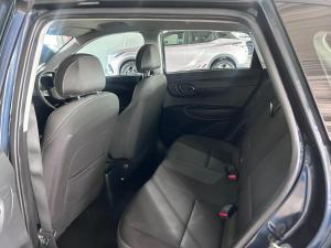 Hyundai i20 1.2 Motion - Image 9