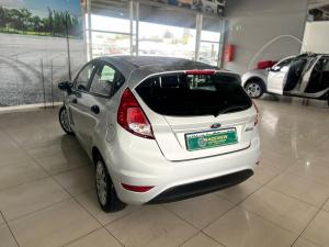 Ford Fiesta 5-door 1.4 Ambiente (aircon+audio) - Image 3