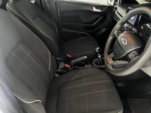 Ford Fiesta 5-door 1.0T Trend - Image 11