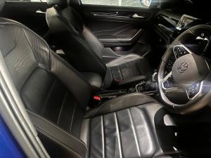 Volkswagen T-Roc 2.0TSI 4Motion R-Line - Image 5