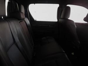 Toyota Hilux 4.0 V6 double cab 4x4 Legend 50 - Image 17