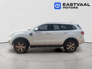 Ford Everest 3.2TDCi 4WD Limited - Image 4