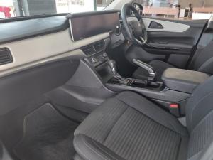 Mahindra XUV700 2.0T AX5 - Image 14