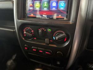 Suzuki Jimny 1.3 automatic - Image 19