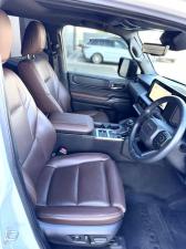 Toyota Land Cruiser Prado 2.8GD VX-R - Image 13