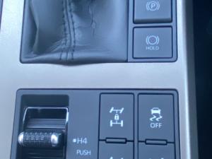 Toyota Land Cruiser Prado 2.8GD VX-R - Image 27