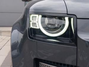 Land Rover Defender 110 D250 X-Dynamic SE - Image 8