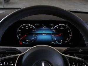Mercedes-Benz CLA CLA200 Progressive - Image 13