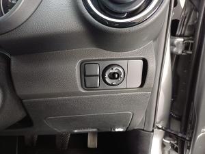 Kia Pegas 1.4 LX manual - Image 22