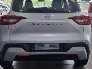 Nissan Magnite 1.0 Visia manual - Image 14