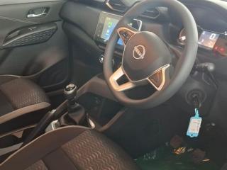 Nissan Magnite 1.0 Visia manual