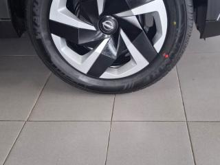 Nissan Magnite 1.0 Visia manual