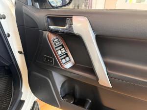 Toyota Land Cruiser Prado 3.0DT VX - Image 23