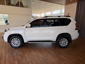 Toyota Land Cruiser Prado 3.0DT VX - Image 9