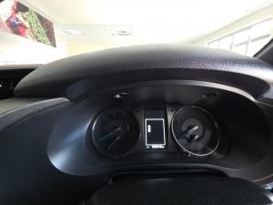 Toyota Hilux 2.8GD-6 double cab Legend auto - Image 8