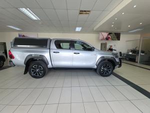 Toyota Hilux 2.8GD-6 double cab Legend auto - Image 3