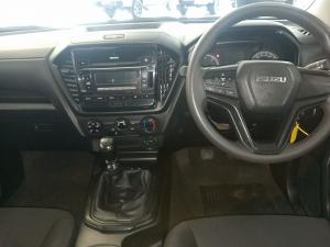 Isuzu D-Max 1.9TD double cab L 4x4 manual - Image 6