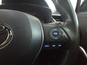 Toyota Corolla Cross 1.8 Hybrid XS - Image 10