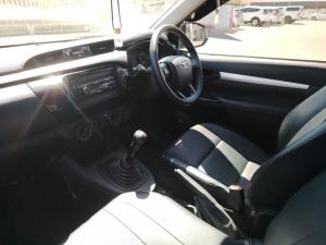 Toyota Hilux 2.4GD single cab S (aircon) - Image 7