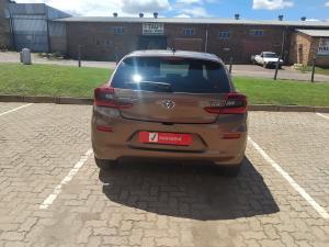 Toyota Starlet 1.5 XS auto - Image 5