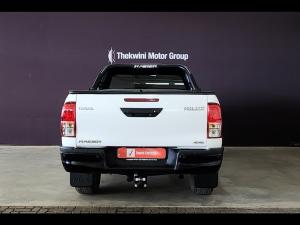 Toyota Hilux 2.4GD-6 double cab 4x4 Raider manual - Image 5