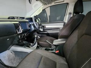 Toyota Hilux 2.4GD-6 double cab 4x4 Raider manual - Image 7