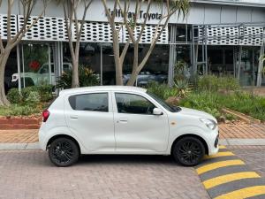 Toyota Vitz 1.0 XR manual - Image 3