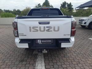 Isuzu D-Max 3.0TD double cab V-Cross - Image 5