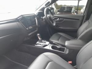 Isuzu D-Max 3.0TD double cab V-Cross - Image 7