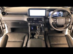 Toyota Land Cruiser Prado 2.8GD VX-R - Image 6