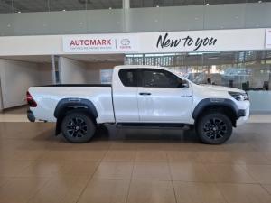 Toyota Hilux 2.8 GD-6 RB Legend 4X4 automaticE/CAB - Image 3