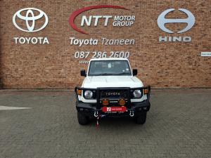 Toyota Land Cruiser 79 2.8 GD-6S/C automatic - Image 4