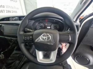 Toyota Hilux 2.4 GD-6 SR 4X4S/C - Image 8