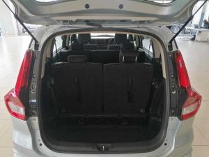 Toyota Rumion 1.5 S - Image 5