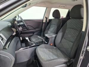 Mahindra XUV300 1.2T W4 - Image 21