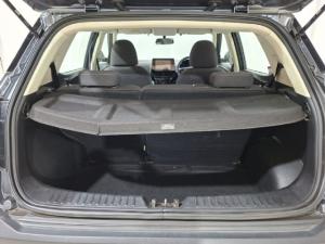 Mahindra XUV300 1.2T W4 - Image 6