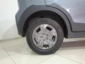 Mahindra XUV300 1.2T W4 - Image 7