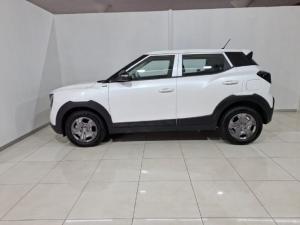 Mahindra XUV300 1.2T W4 - Image 10
