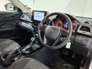 Mahindra XUV300 1.2T W4 - Image 20
