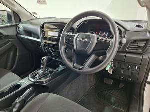 Isuzu D-Max 1.9TD single cab L 4x4 auto - Image 12