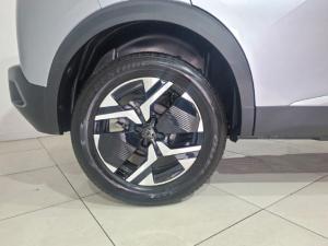 Peugeot 2008 1.2T Allure - Image 6