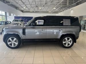 Land Rover Defender 110 D240 X-Dynamic SE - Image 9