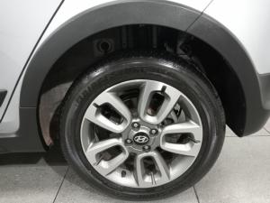 Hyundai i20 Active 1.4 Fluid - Image 15