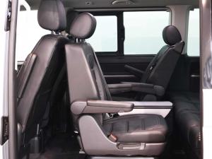 Volkswagen Caravelle 2.0BiTDI Highline 4Motion - Image 25