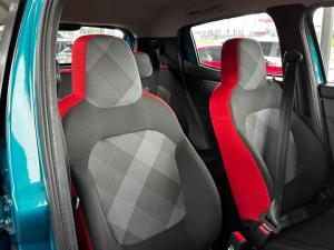 Renault Kwid 1.0 Techno manual - Image 18