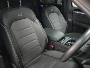 Volkswagen Touareg V6 TDI R-Line - Image 21