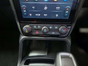 Ford Everest 2.0D BI-TURBO XLT automatic - Image 18