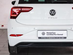 Volkswagen Polo hatch 1.0TSI Life manual - Image 11