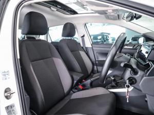 Volkswagen Polo hatch 1.0TSI Life manual - Image 13